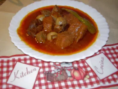 Kammounia ( sauce aux abats et à la viande)