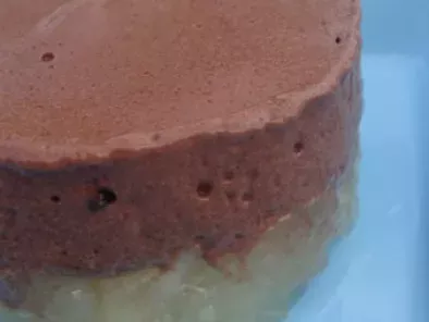 La mousse au chocolat à l'agar agar sur compotée de poires au sirop d'érable