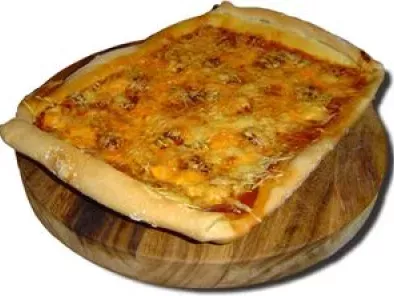 La pizza Lorenzo poulet / chorizo