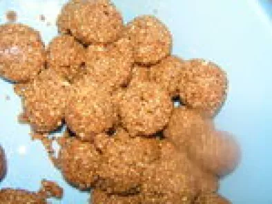 Macarons à la cacahuète (ghoriba dial kaoukaou))
