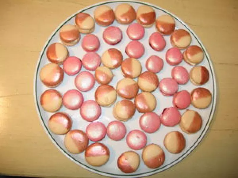 Macarons ispahan (framboise/rose) et Macarons à la vanille - photo 2