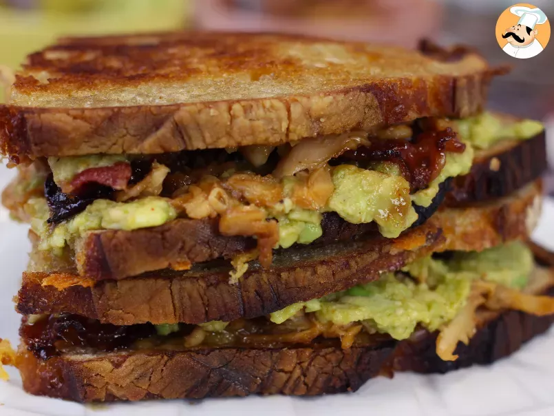 Maxi sandwich façon grilled cheese à l'américaine: poulet, avocat, bacon - photo 3