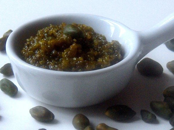 PETITES RECETTES ET ASTUCES DE LA PÂTE A PISTACHE