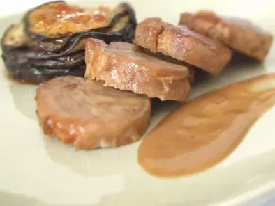 Médaillons de filet mignon de porc sauce porto et gratin d'aubergine