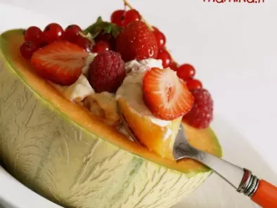 Melon et sa chantilly réglissée aux fruits d'été, dessert simplissime
