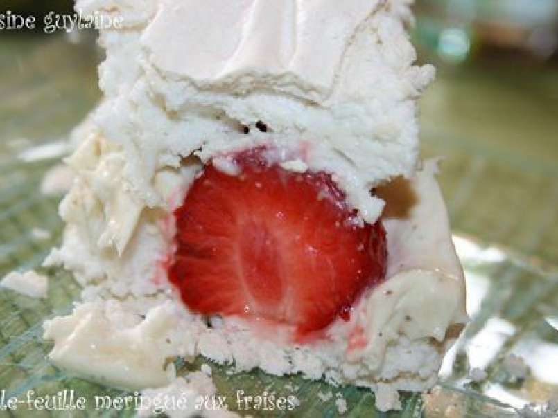 ^^Mille-feuille meringué et sa crème vanillée aux fraises et limoncello^^ - photo 5