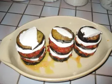 Millefeuille d'aubergines à la tomate et à la mozzarella - photo 5