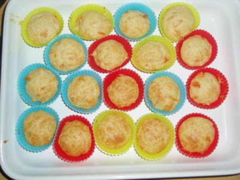 Mini-muffins aux poivrons, fourrés mascarpone et pesto - photo 2