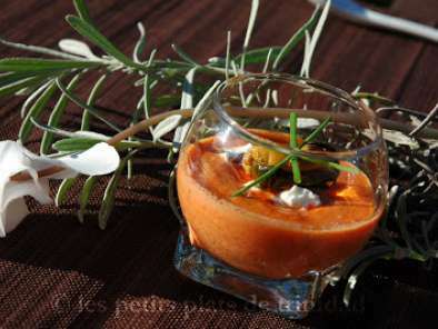 Mini verrine de crème de poivrons, larme de chavroux, moule en escabèche - photo 2