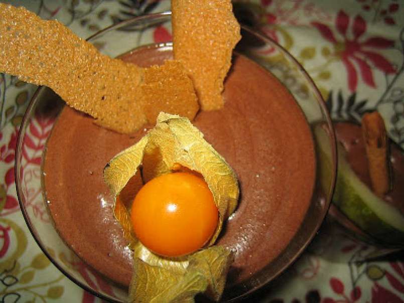 Mousse chocolat sur lit de poires et sur fruits passion!!!! - photo 2