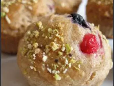 Muffins coeur de fruits rouges aux éclats d'amandes et de pistaches - photo 2