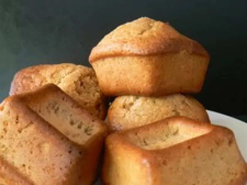 Muffins moelleux pomme-pruneaux-amandes complètes