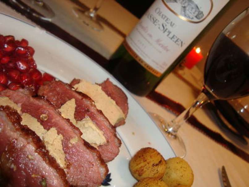 Notre plat de Noël : Magret de canard au foie gras, poêlée de champignons et grenade