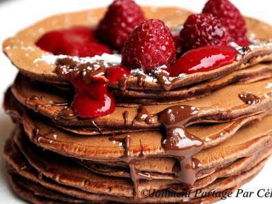 Pancakes chocolat et coulis de framboise - photo 2