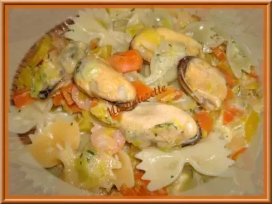Pâtes aux moules, crevettes et légumes