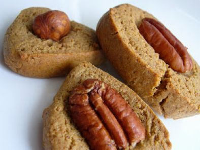 Petits biscuits à la farine de sarrasin et aux noix (sans gluten)