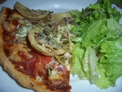 Pizza aux coeurs d'artichaut et champignons