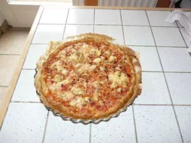 Pizza jambon, tomates, fromage et champignons. - photo 2