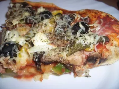 Pizza poivrons - olives - champignons - photo 2