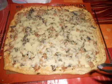 Pizza thon, champignons crème fraîche