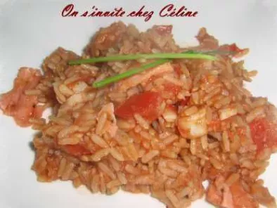 Poêlée de poisson au riz complet et tomates