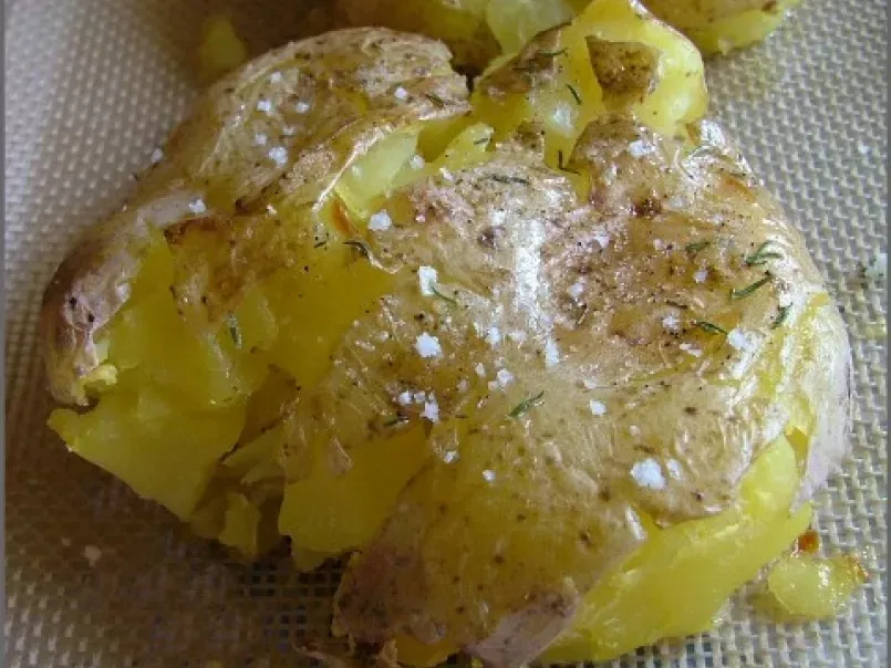 Pommes de terre frappées, au thym & à l'huile d'olive - photo 2