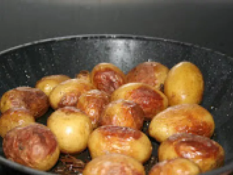 Pommes de terre grenaille thym huile d'olive