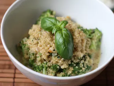 Quinoa, brocoli & basilic, comme un risotto!