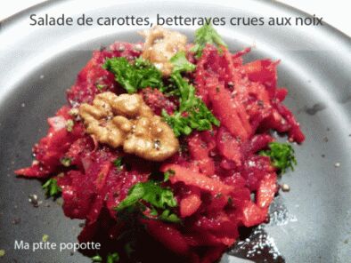 Salade aux couleurs de l'automne carottes, betteraves crues, noix
