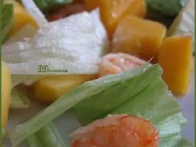 Salade avocat - crevette - mangue, sauce citronnée