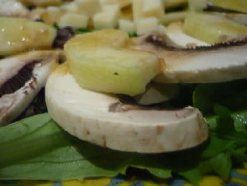 Salade d'automne vitaminée : pommes, champignons, comté et sa vinaigrette noisette - photo 2