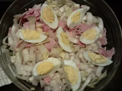 Salade d'endives aux jambon oeufs et gruyère sauce salade maison