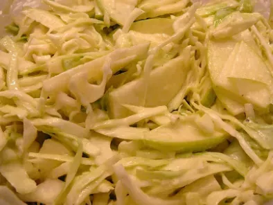 Salade de chou crémeuse aux pommes vertes