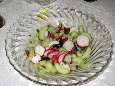 Salade de concombre et radis