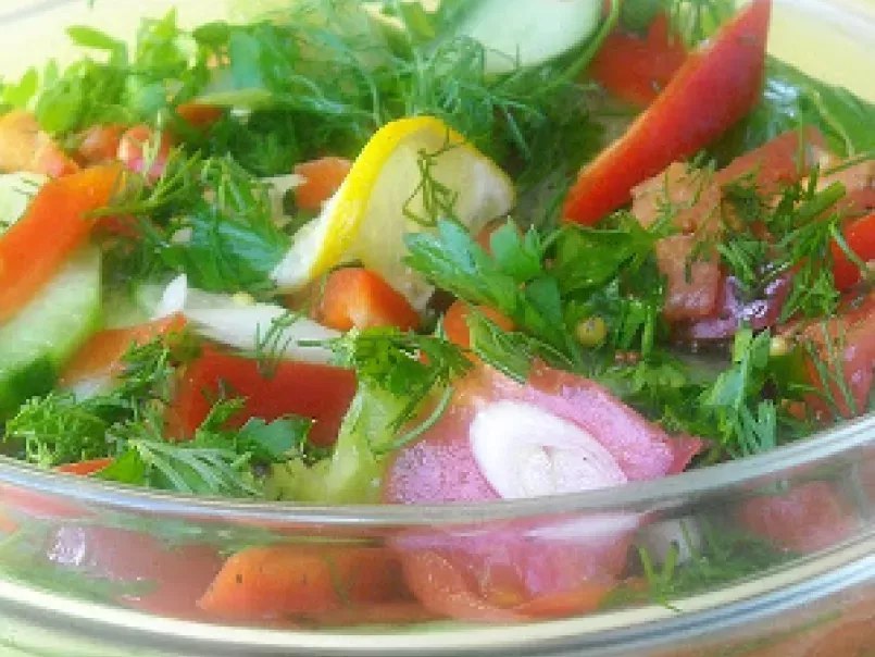 Salade de concombre, tomates et poivrons - photo 2