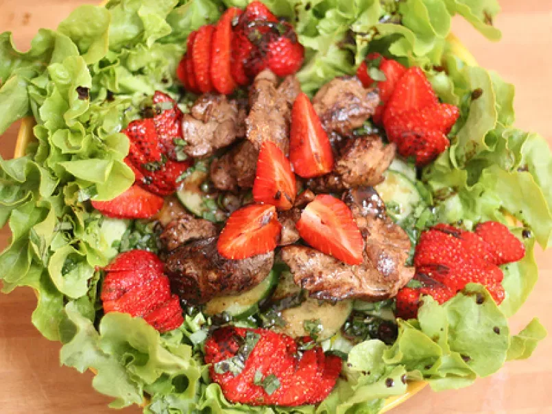 Salade de foies de volaille aux fraises & réduction de vinaigre balsamique - photo 2
