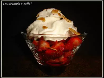 Salade de fraises sorbet clémentine et sa chantilly vanillée au siphon - photo 3