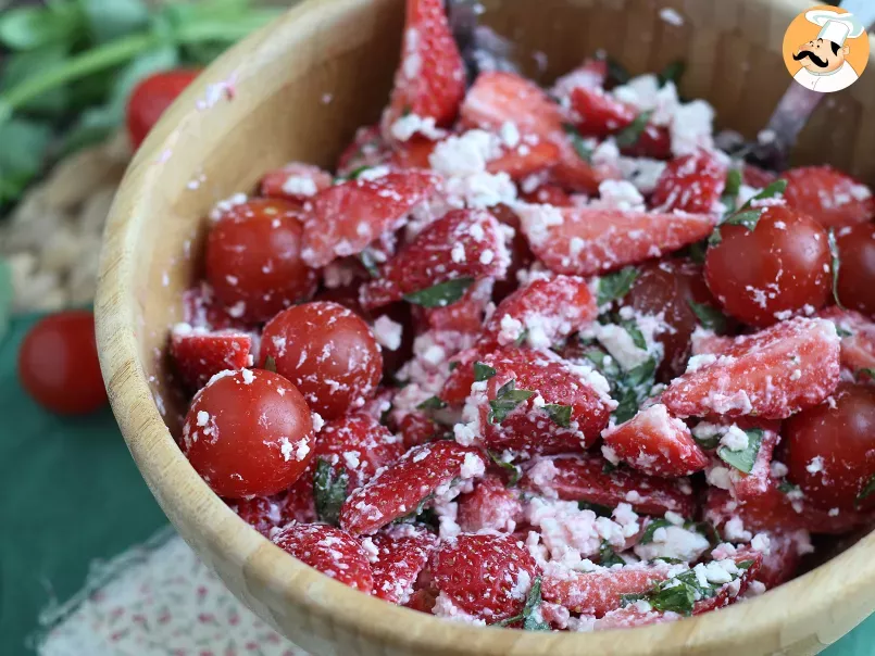 Salade de fraises, tomates, feta et basilic - photo 3