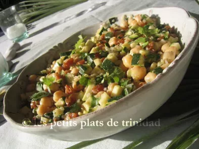 Salade de quinoa et pois chiche à l'orientale