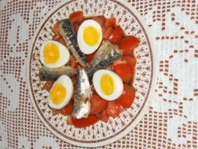 Salade de tomate à la sardine