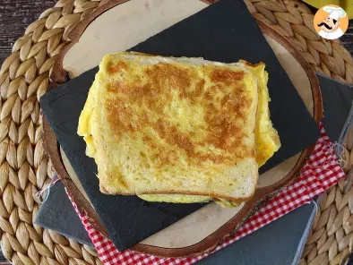 Sandwich express à l'omelette - French toast omelette sandwich - Egg sandwich hack - photo 4