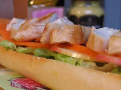 Sandwich poulet-crudité version Bollywood