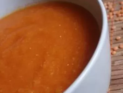 Soupe de lentilles, carottes & tomates