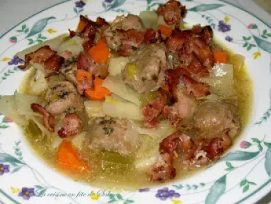 Soupe repas au pomme de terre, poireaux et saucisses italiennes ( mijoteuse )