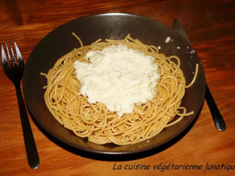 Spaghettis à la sauce de chou blanc.