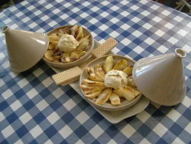 Tajine de pommes avec glace à la vanille