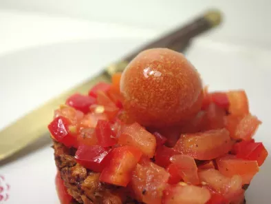 Tartare cru et cuit, saumon tomates et poivron