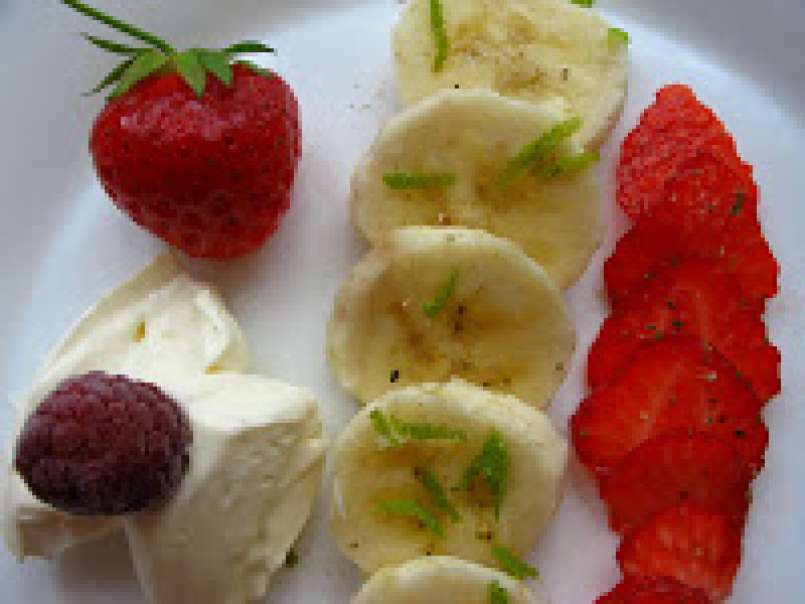 Tartare de bananes et de fraises poivrées, ... - photo 2
