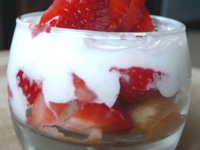 Tiramisu glacé aux fraises - photo 2