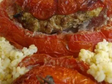Tomates farcies à la viande et coriandre